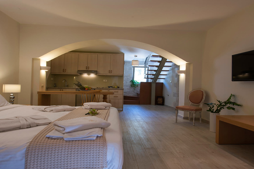 Ariadni Suite 2/4 p