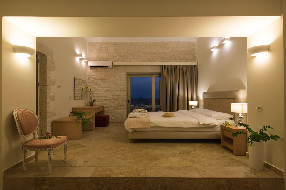 Erato Suite 2/6 p
