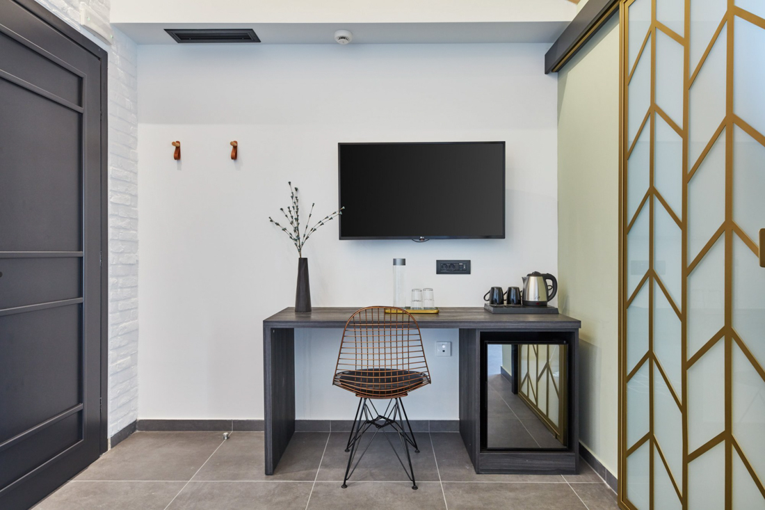 Suite 2/4p