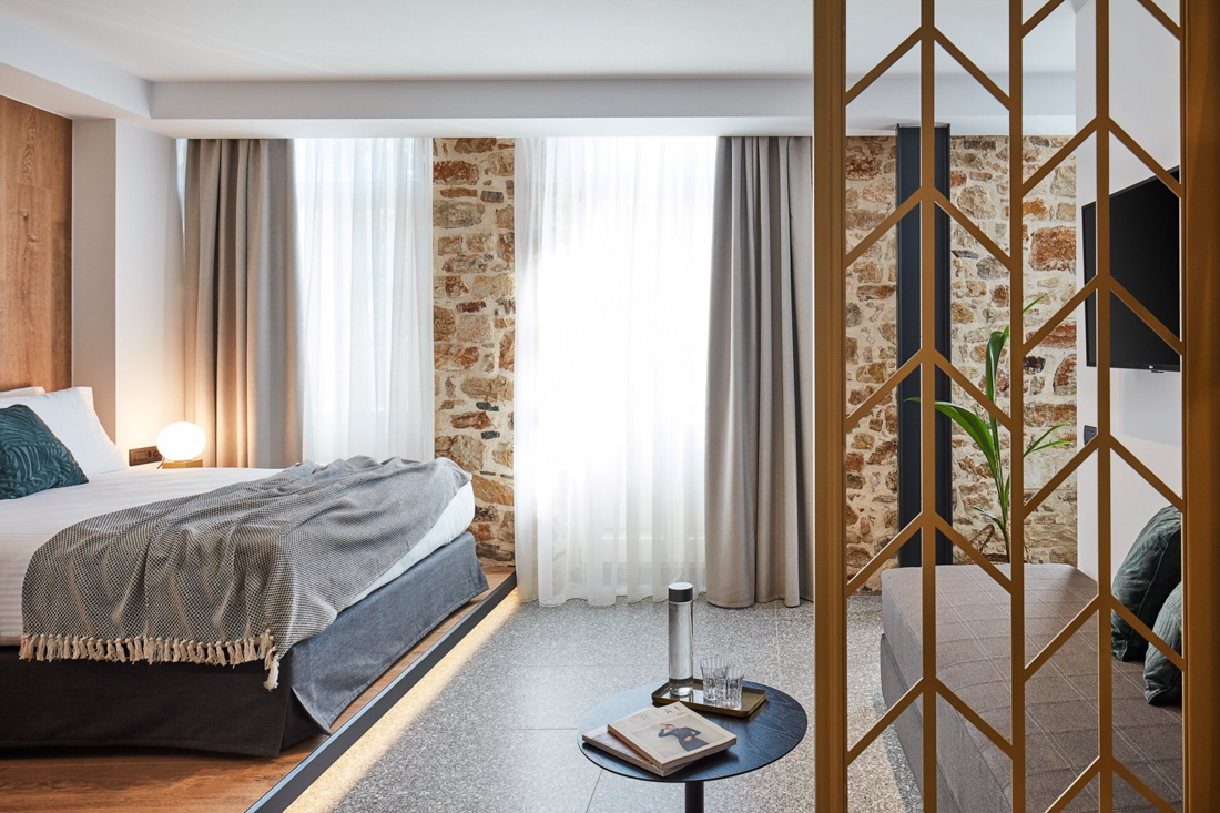 Suite 2/4p