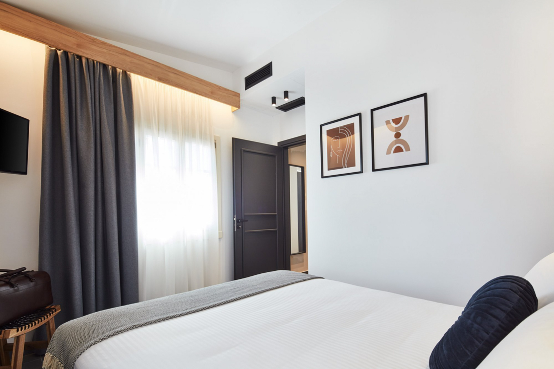 Suite 2/4p