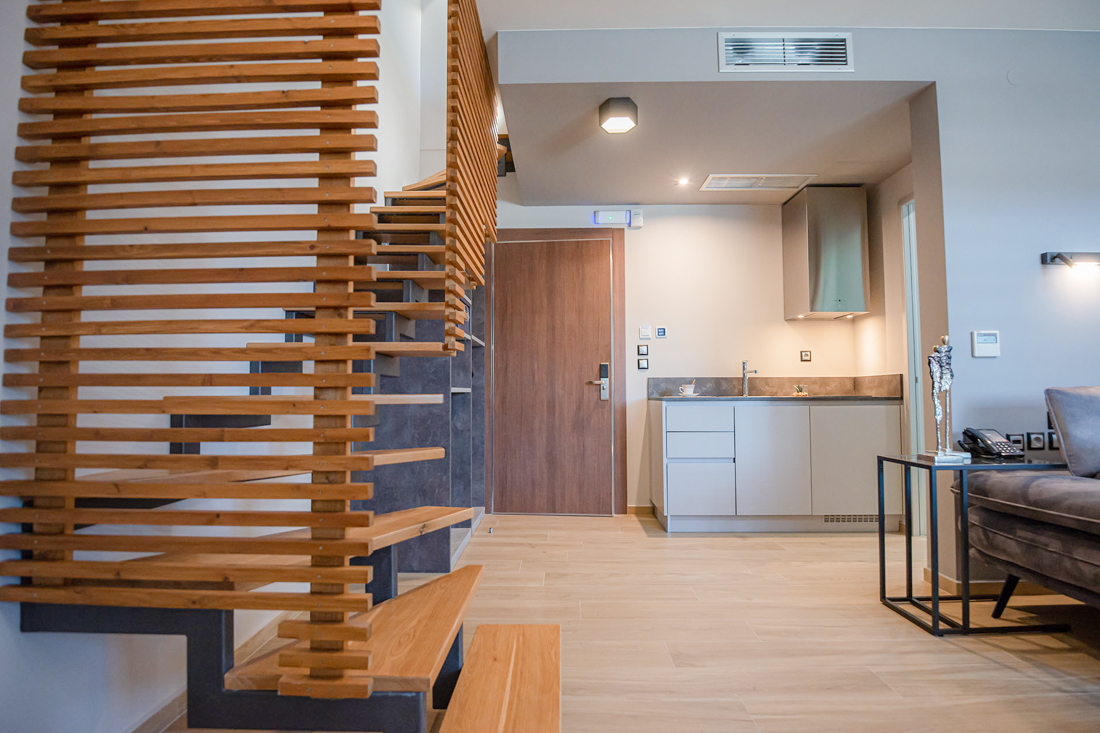One Bedroom Loft 2p