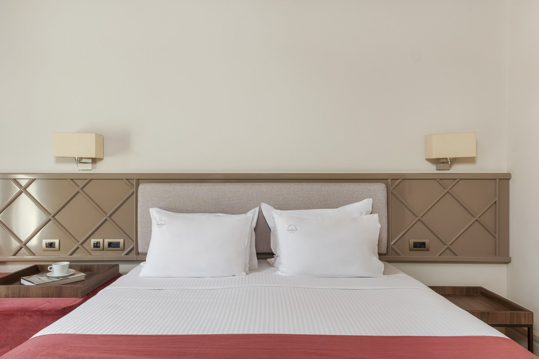 Deluxe Room with Lake View 2/3p