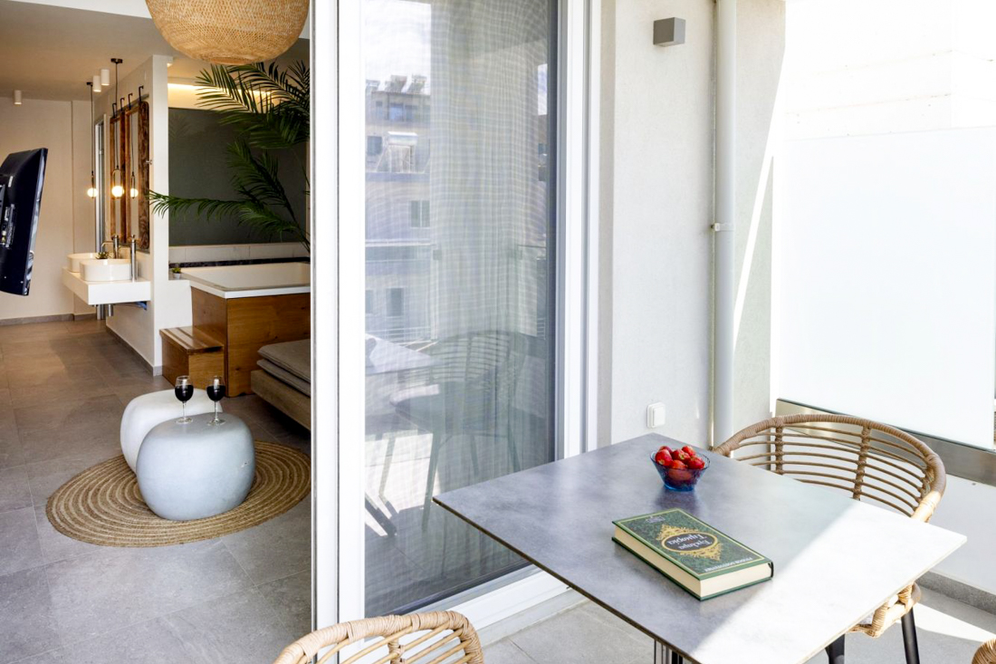 Executive suite 2/3p