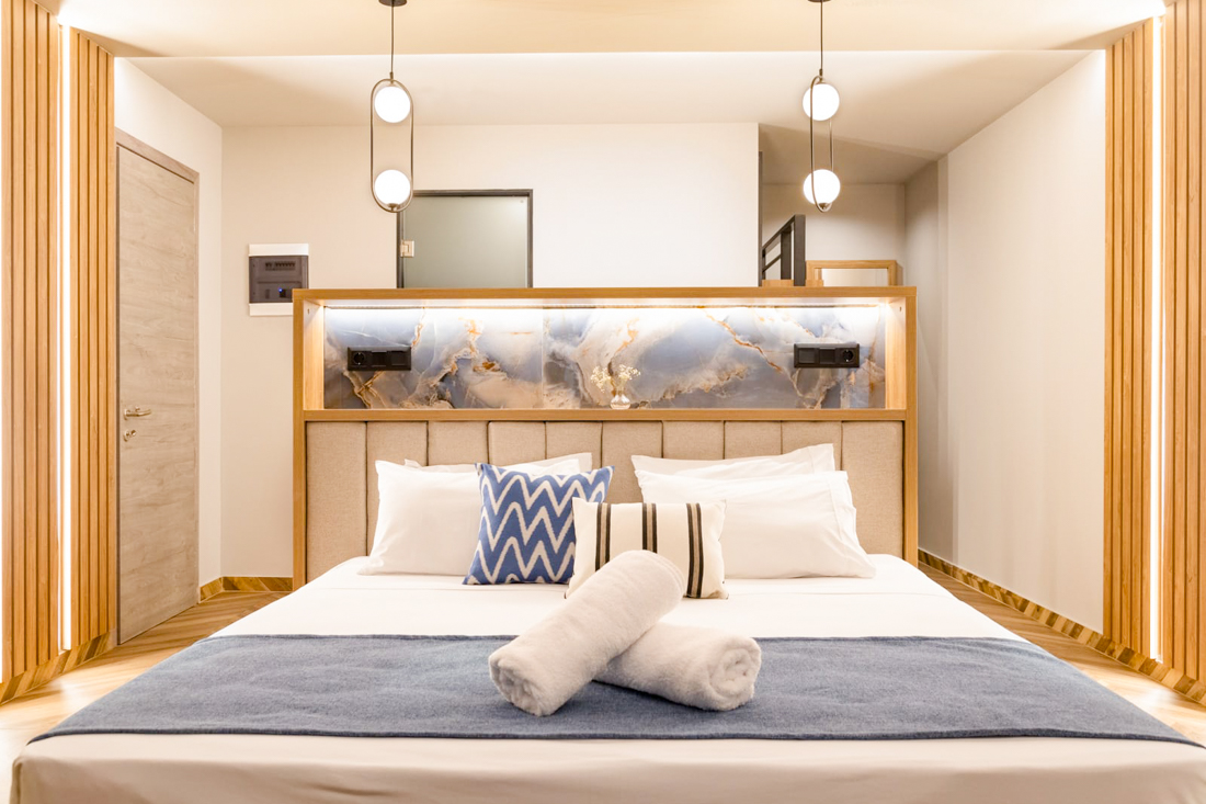 Mythic Blue suite 2p